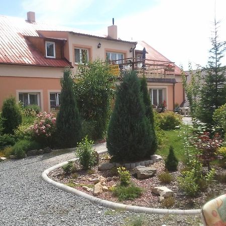 Penzion Hugo Sedlec-Prcice Buitenkant foto